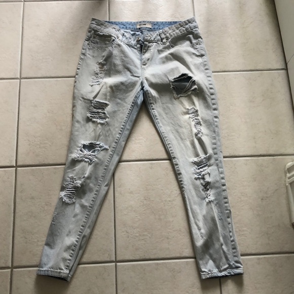 Garage Light Ripped Jeans - Picture 1 of 2